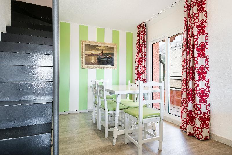 Salles Apart-hotel 3*